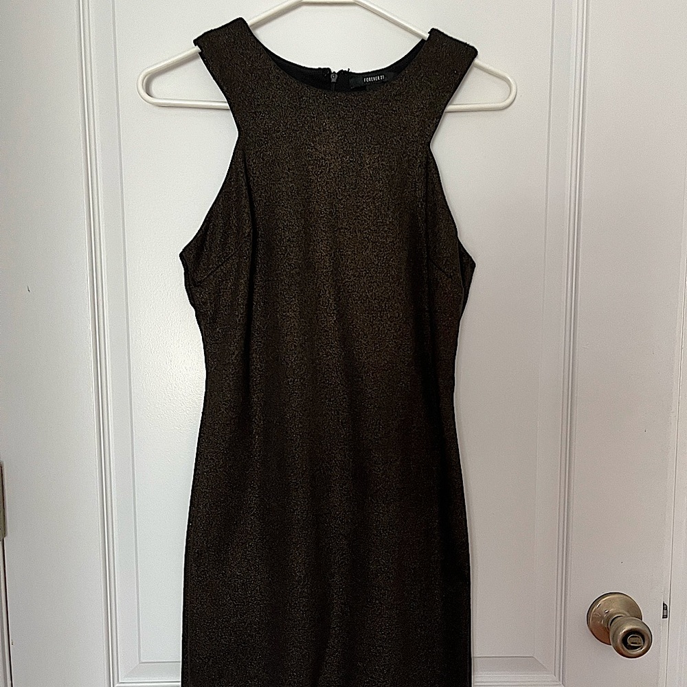 🚨SOLD🚨F21 Black and Gold Straight Dress